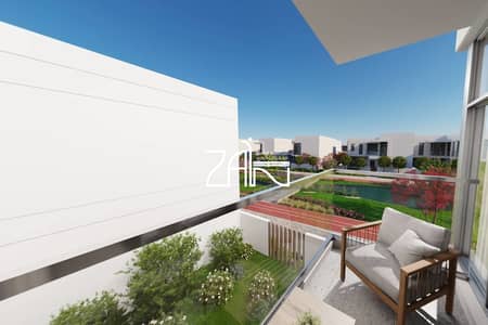 4 Bedroom Townhouse for Sale in Yas Island, Abu Dhabi - Double Row End 4BR + Maids Near Park and Amenities
