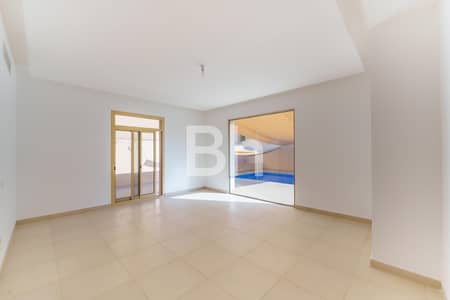 5 Bedroom Villa for Sale in Khalifa City, Abu Dhabi - Stunning Upgraded | Private Pool | Modern Features