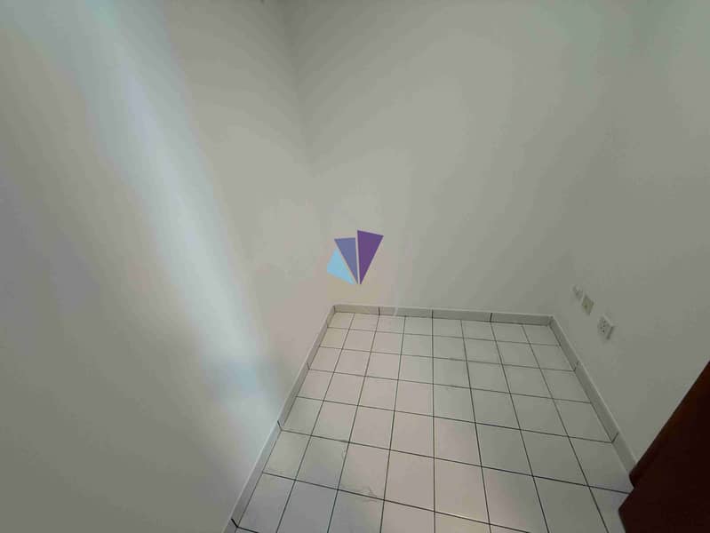 18 1000233354. jpg