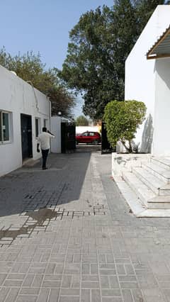 فیلا في الوحيدة،ديرة 5 غرف 165000 درهم - 11807945