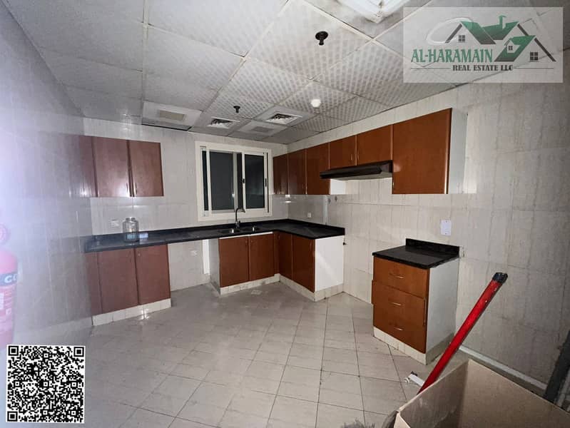 14 995ce917-9f25-4b26-9258-4e8a0dac5df2. jpg