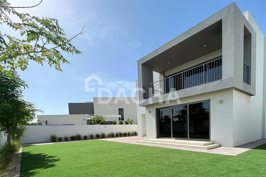 Green Belt | Vacant | Close To The Pool Green Belt | Vacant | Close To The Pool
