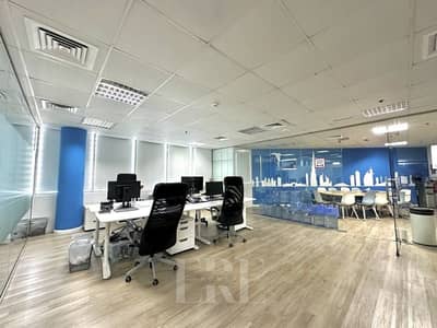 Office for Sale in Barsha Heights (Tecom), Dubai - Spacious Office | Fitted | Ample Parkings
