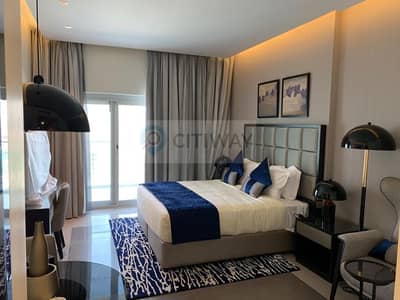 Brand New Studio with Balcony and Canal View! Brand New Studio with Balcony and Canal View!
