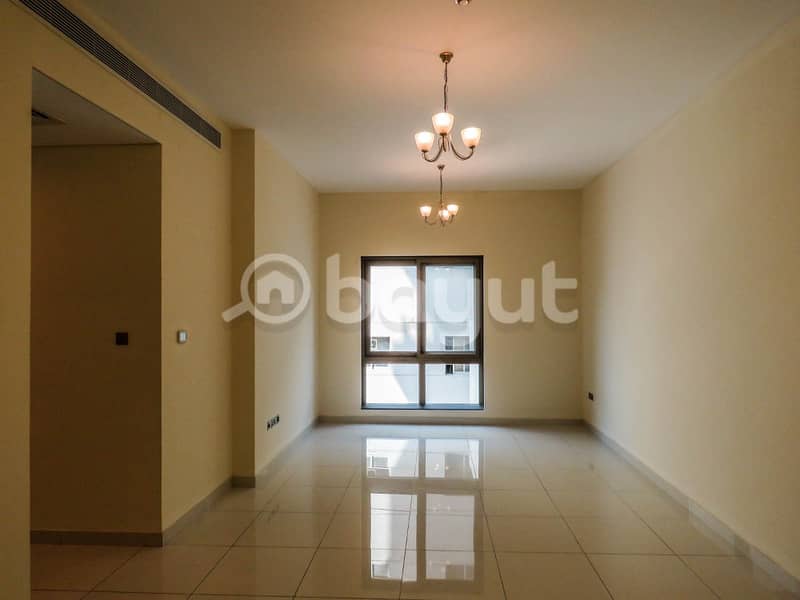 位于迪拜湾，乌姆胡莱尔区 2 卧室的公寓 90000 AED - 4199513