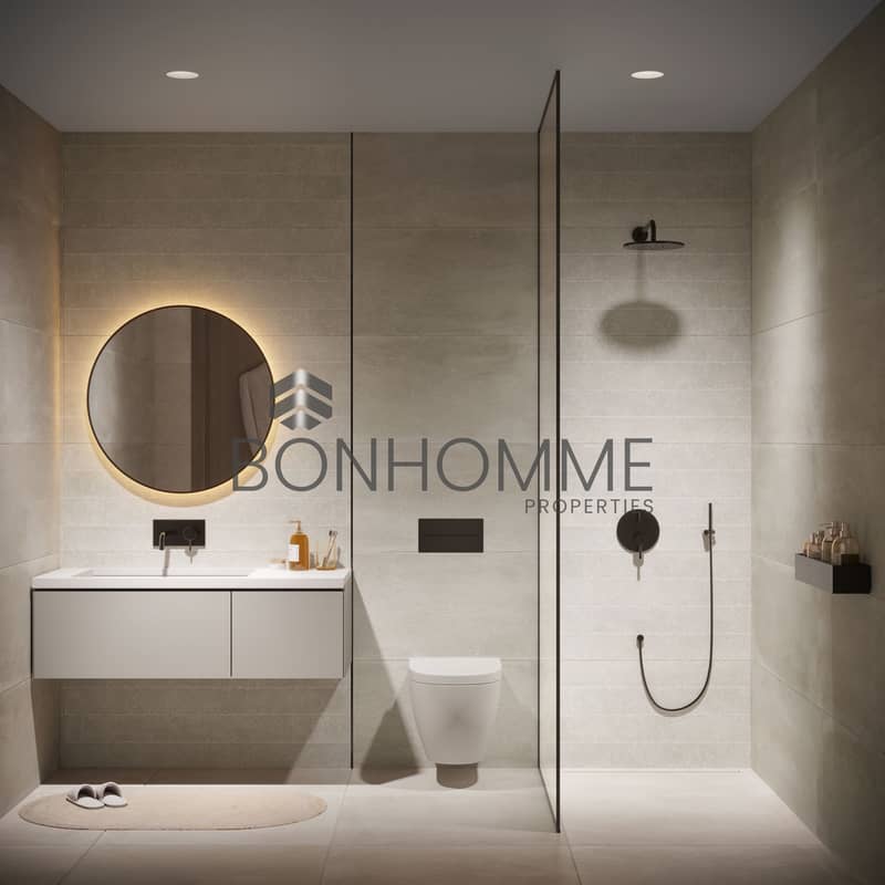 6 BATHROOM. jpg