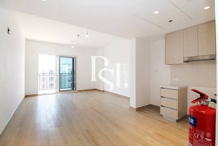 1 Bedroom Flat for Sale in Yas Island, Abu Dhabi - yas-island-water-edge-abu-dhabi-living-area. jpg