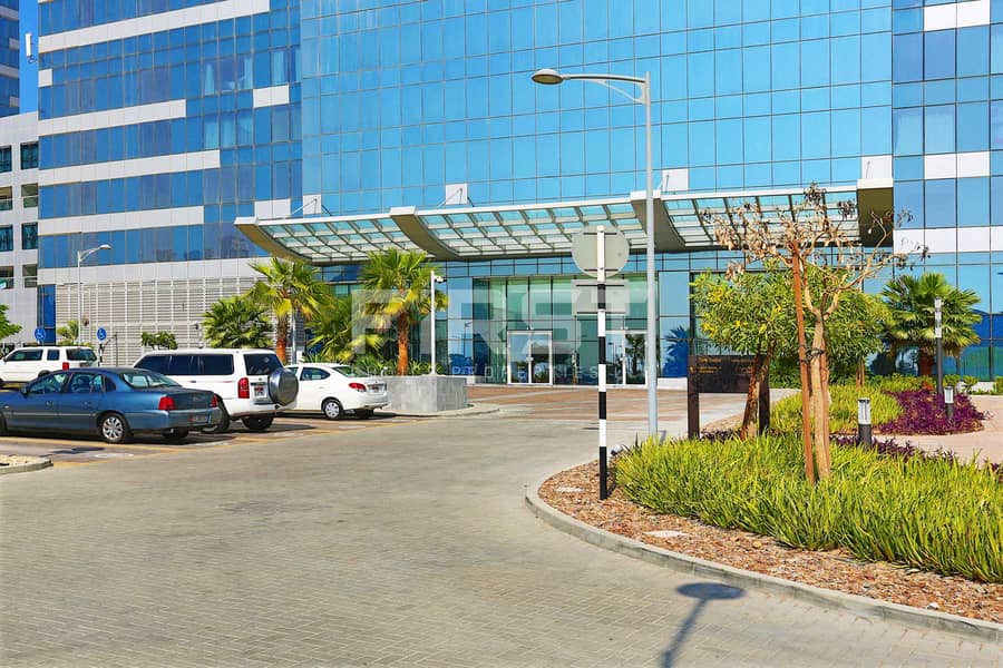 13 External Photo of The Gate Tower Al Reem Island Abu Dhabi UAE (10). jpg