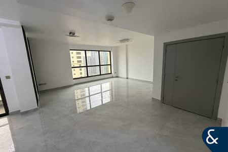 3 Bedroom Apartment for Sale in Jumeirah Beach Residence (JBR), Dubai - 3 bed |  Sea View |  Renovated |  Vacant