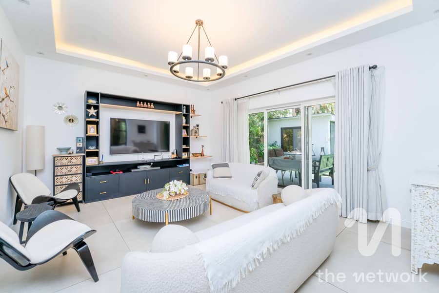 位于芳草青青,芳草青青1号 4 卧室的别墅 10950000 AED - 11901529 位于芳草青青,芳草青青1号 4 卧室的别墅 10950000 AED - 11901529