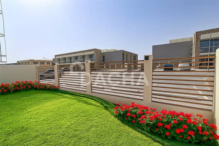 1 Bedroom Townhouse for Sale in Dubailand, Dubai - Corner Unit | Large Private Plot | Vacant