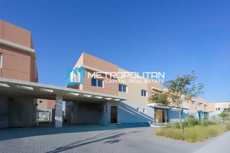 3 Bedroom Townhouse for Sale in Al Samha, Abu Dhabi - Single Row|Corner 3BR w/ Balcony|Private Garden