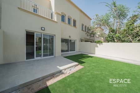 3 Bedroom Villa for Rent in The Springs, Dubai - Lake Backing | Upgraded | Prime Location