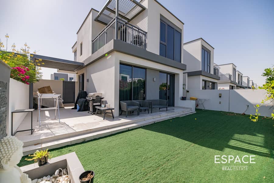 Upgraded | Fully Furnished | Avail July 1