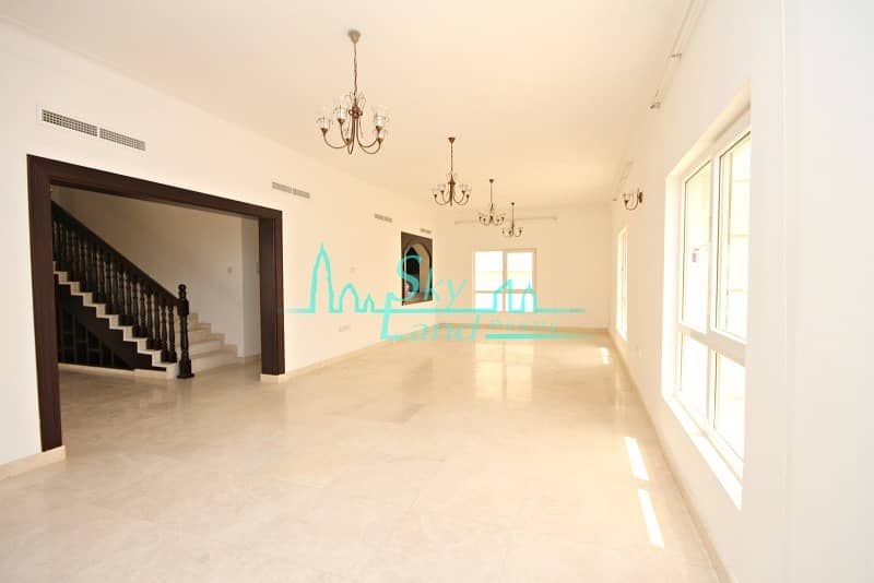 MODERN 3BR+MAID'S VILLA WITH SHARED POOL IN UMM SUQEIM 3