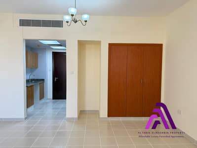Studio for Rent in International City, Dubai - 8c9b8625-1dc7-41c5-bd4c-2e2672459c4e - Copy. jpg