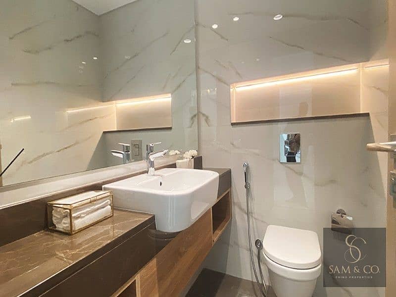 16 bathrooms-1. jpg