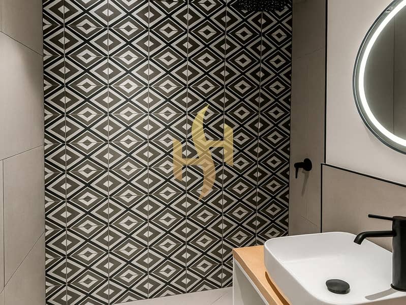 8 20250611_1527_Modern Shower Design_remix_01jxfbth6vfr3vsz5pa9c049d2. png