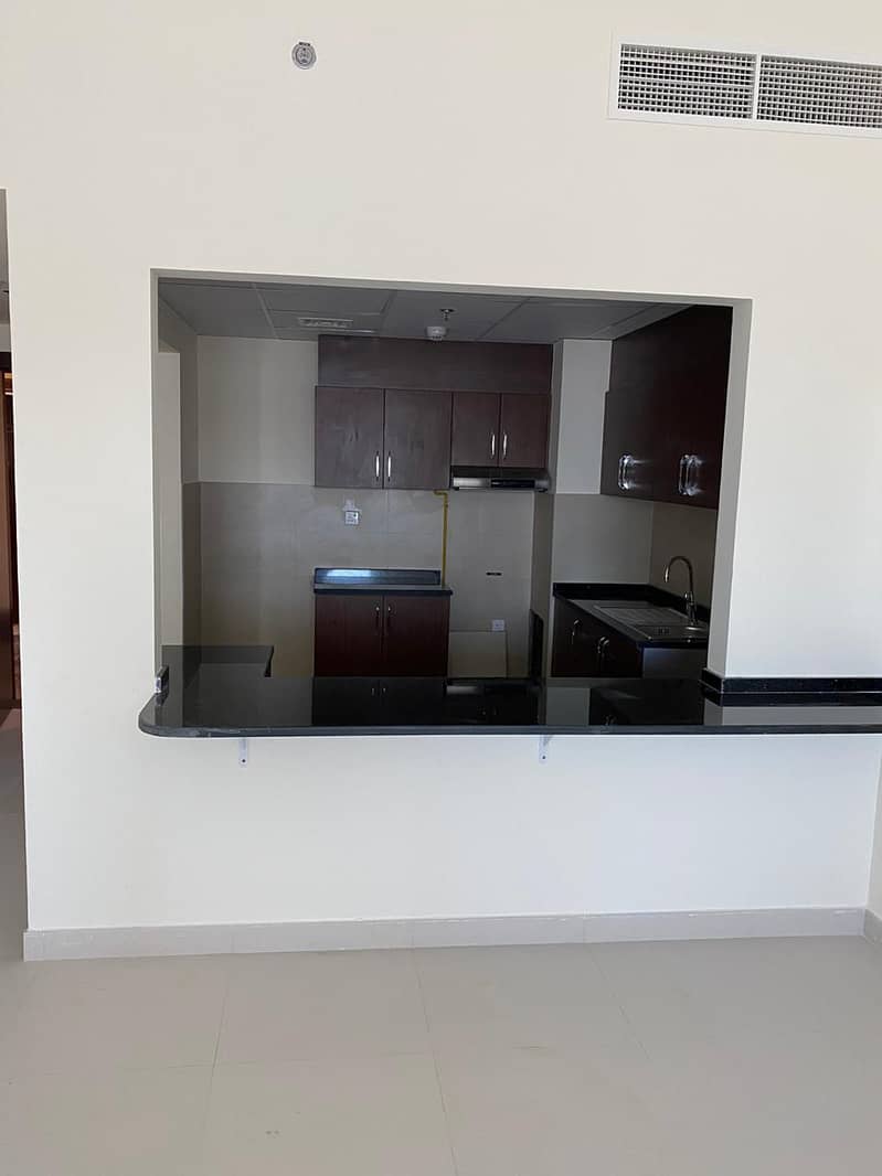 7 kitchen2. jpeg