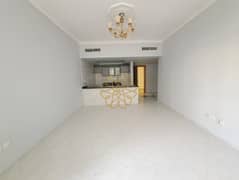 شقة في المجاز 3،المجاز 1 غرفة 38000 درهم - 11913356