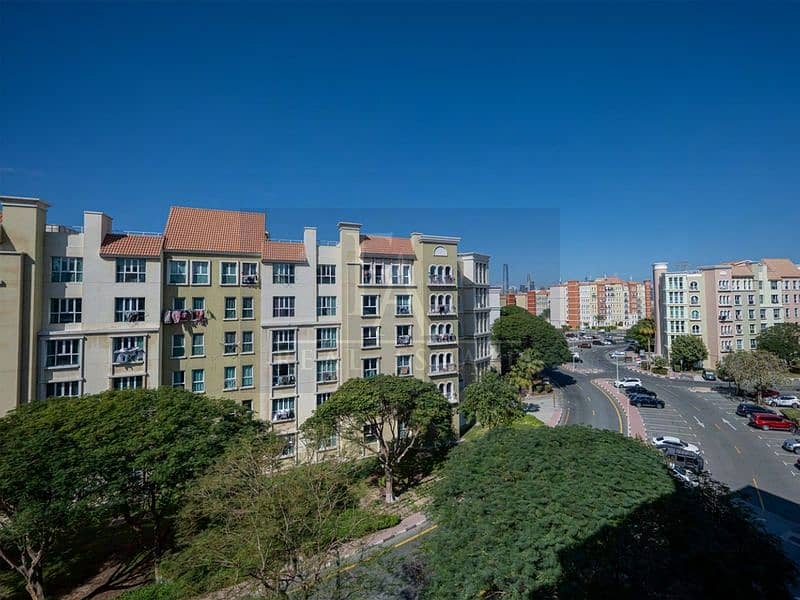 4 Dicovery Gardens -images (1)_page-0001. jpg