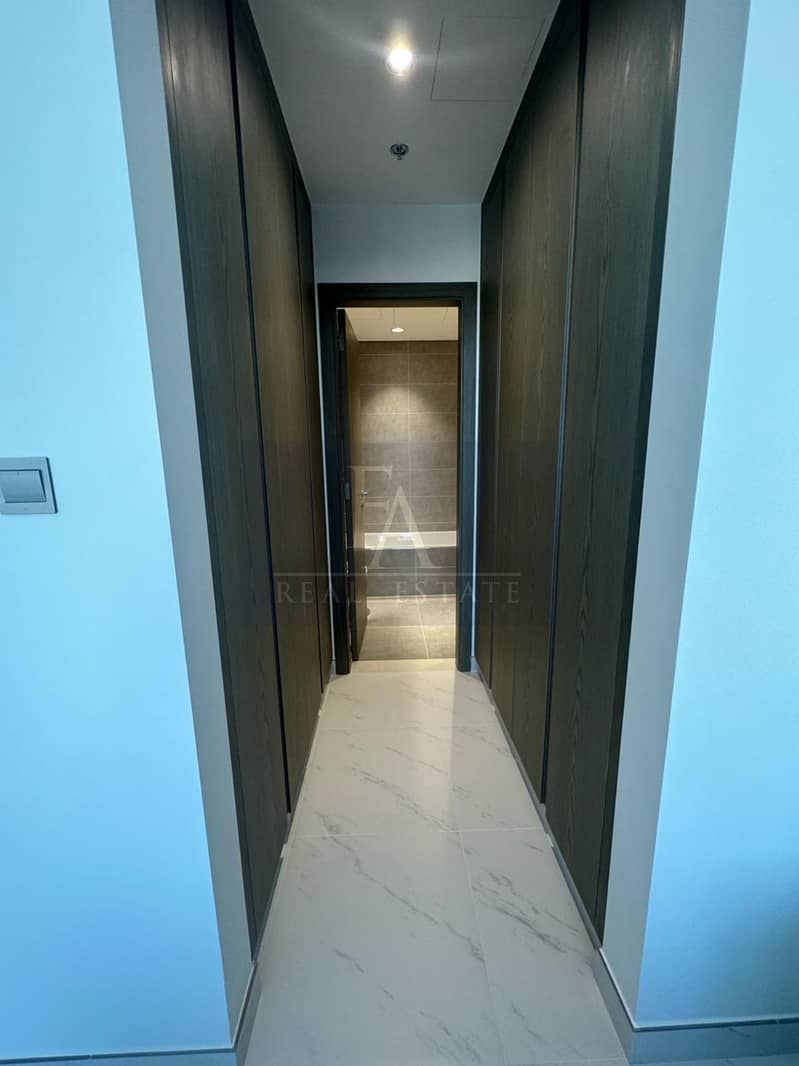 9 Residences 12  images (1)_page-0010. jpg