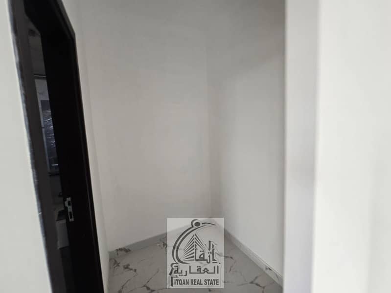 29 40e07fb6-01b5-490c-acad-d7fbaba86df9. jpg