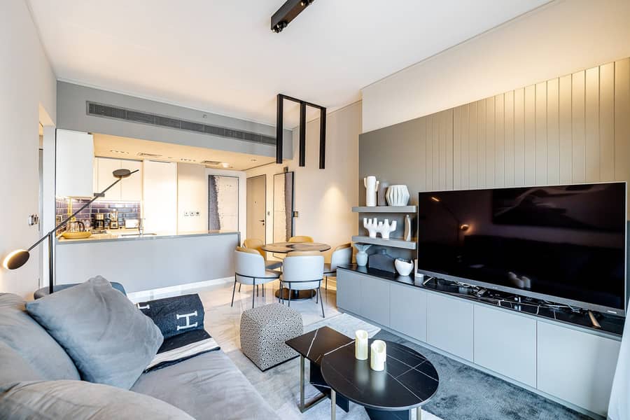 Spacious | 1BR Plus Study Room | Canal View Spacious | 1BR Plus Study Room | Canal View