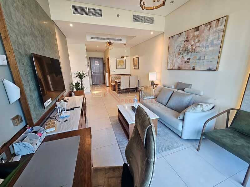 Modern Unit | Fully Furnished | Canal View