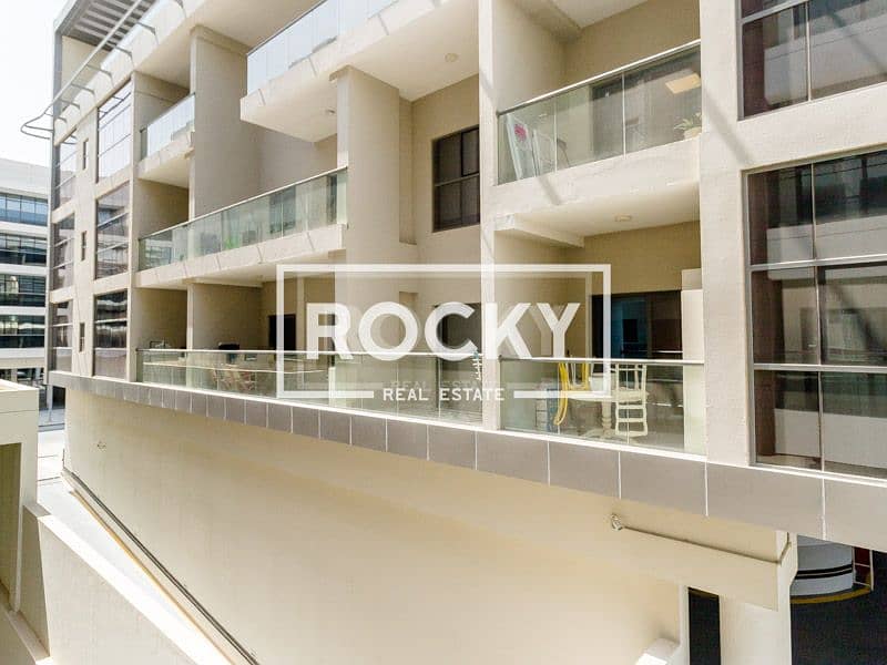 12 ROCKYR~2. JPG