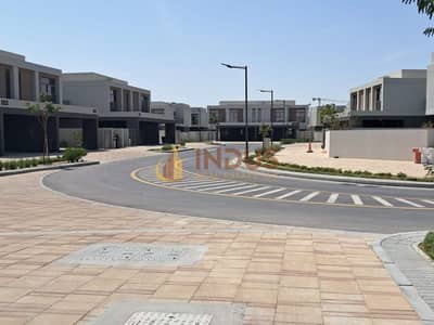 فیلا 4 غرف نوم للايجار في دبي الجنوب، دبي - 1. jpg