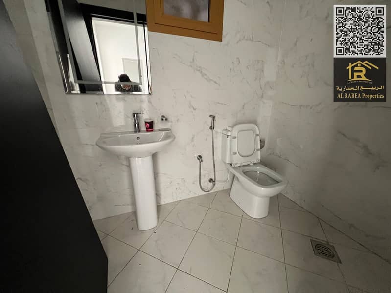 6 20d3bd9d-b380-434e-8e67-62e9aa19eba8. jpg