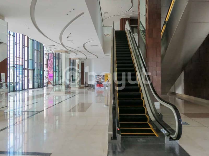 Stunning office space with marvel of 180%view of corniche albuhaira
