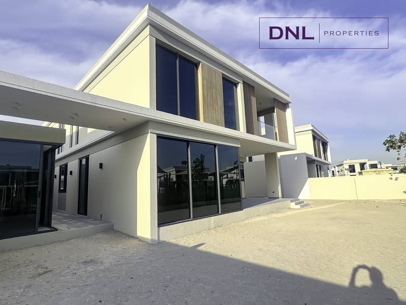 Exclusive // PV Unit // 5 BR Large // Genuine Exclusive // PV Unit // 5 BR Large // Genuine