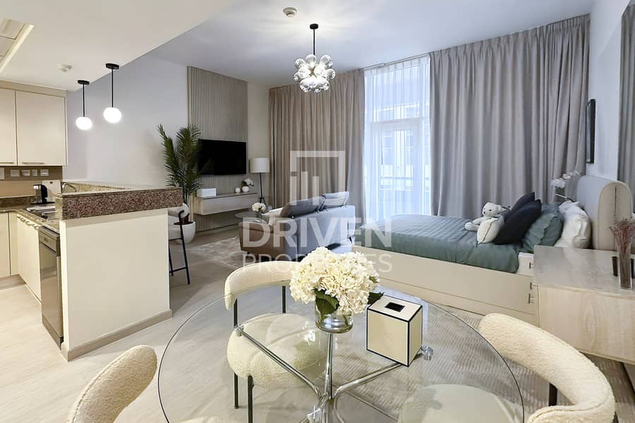 Fully Furnished | Modern Layout | Upgraded Unit Fully Furnished | Modern Layout | Upgraded Unit