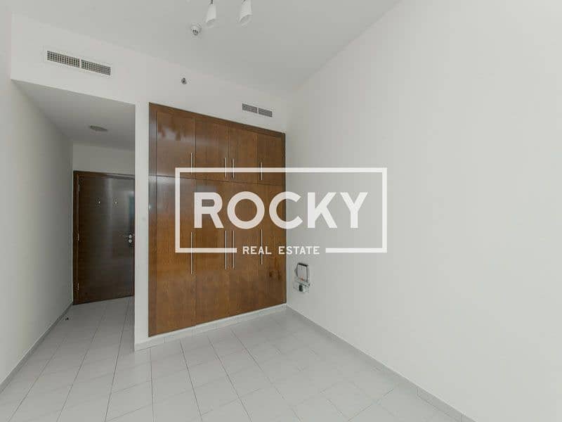 8 BurDubai_AlFalasiResidence_402-3BR-9. jpg