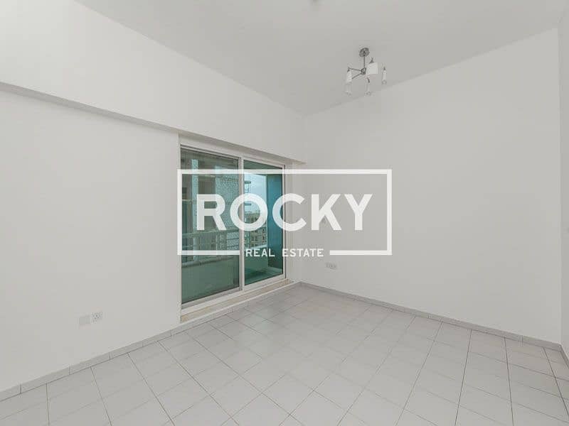 14 BurDubai_AlFalasiResidence_402-3BR-15. jpg