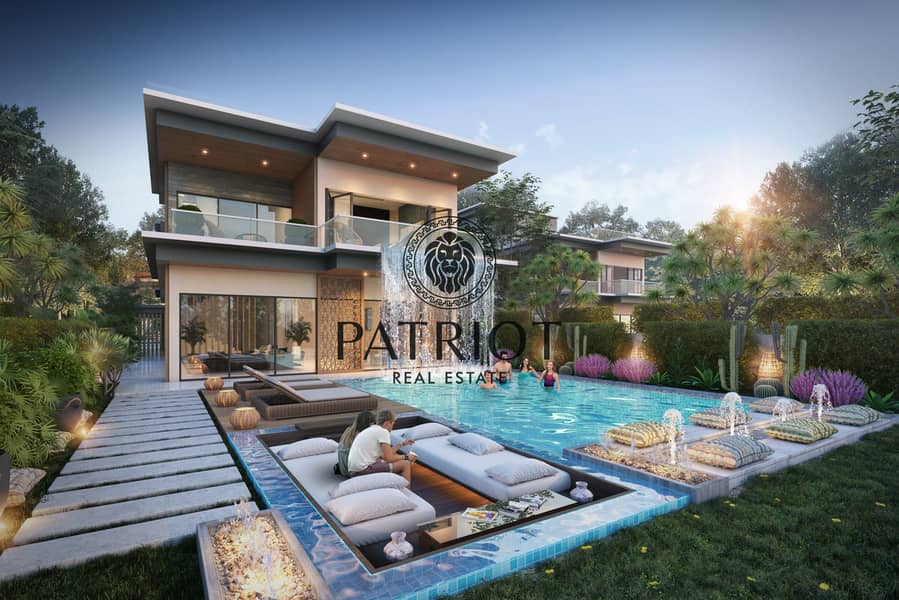 20 VD1 Lagoon - Portofino Rear. jpg