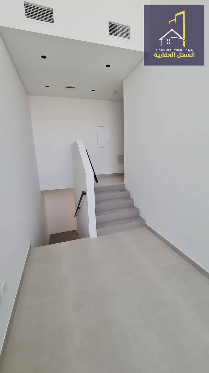 2 4ab71717-1e67-4a35-b343-8f45a61bce7f. jpeg