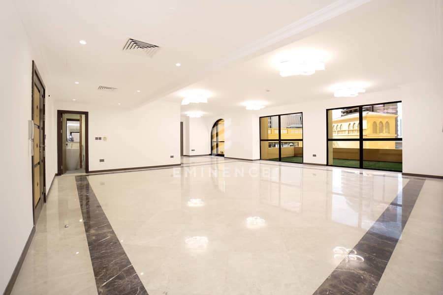 COMFORTABLE 3 BR I GREAT LOCATION I BEST LAYOUT