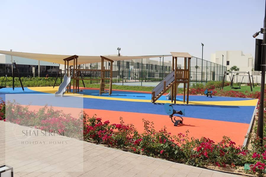 26 39. PlaygroundM. JPG