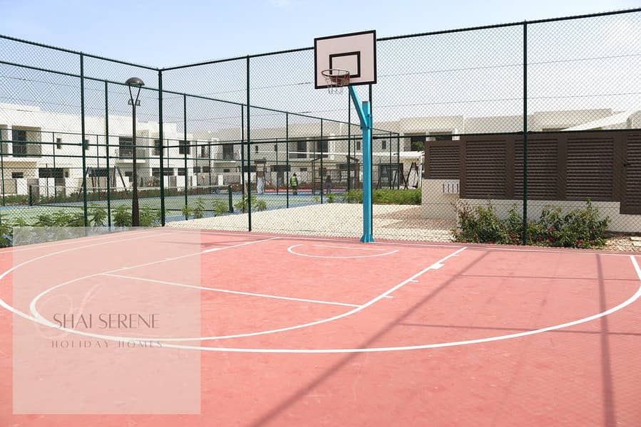 30 43. Basket Ball CourtM. JPG
