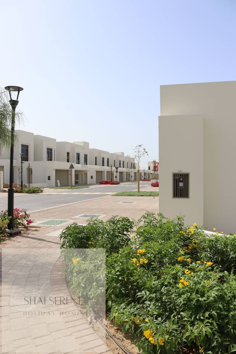 32 33. Street View. JPG