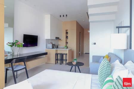 Studio for Rent in Palm Jumeirah, Dubai - SEA VIEW / VACANT AUGUST / WITHOUT STAIR