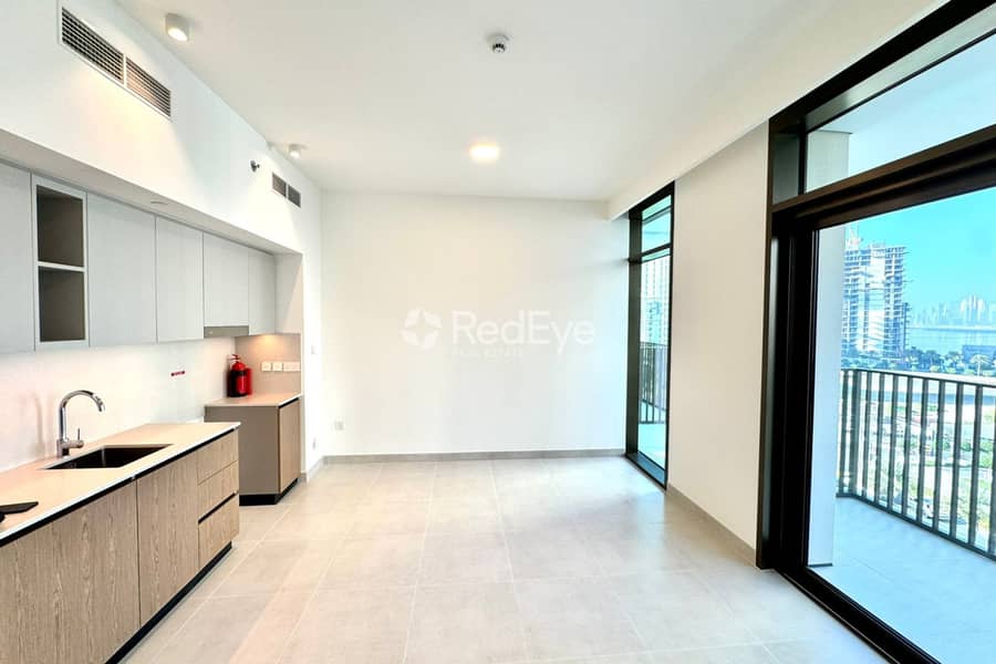 Brand New i Burj and Sea View I Vacant Brand New i Burj and Sea View I Vacant