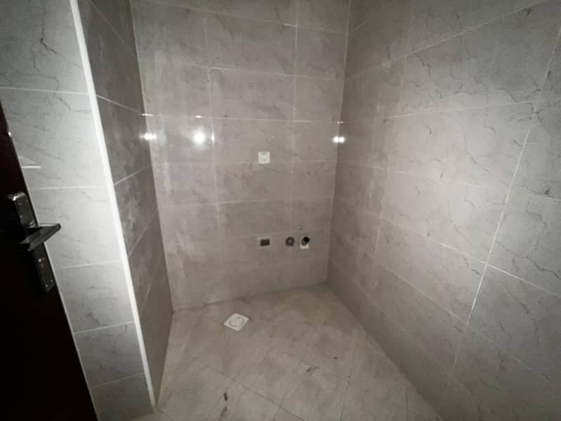 18 db7e3bc9-560d-4651-87f0-e3c58bd1c563. jpg