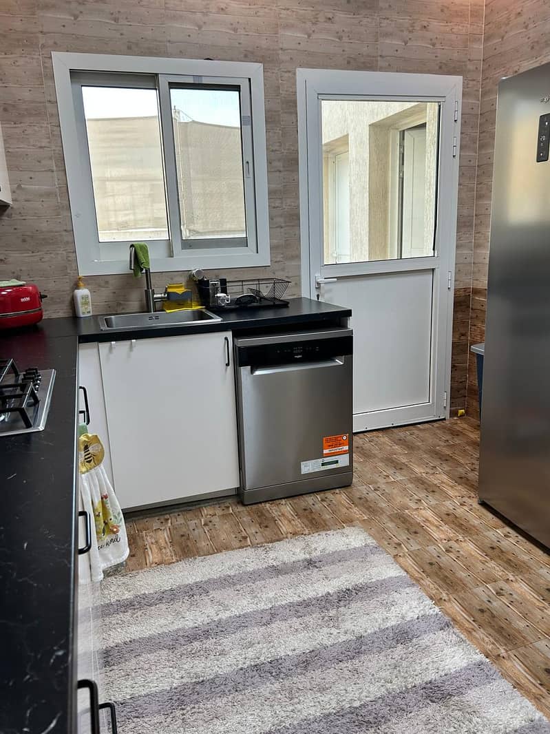 7 Kitchen 2. jpeg