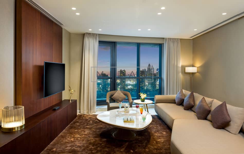 16 MPBH - Penthouse 2921 - Lounge Area 3. JPG