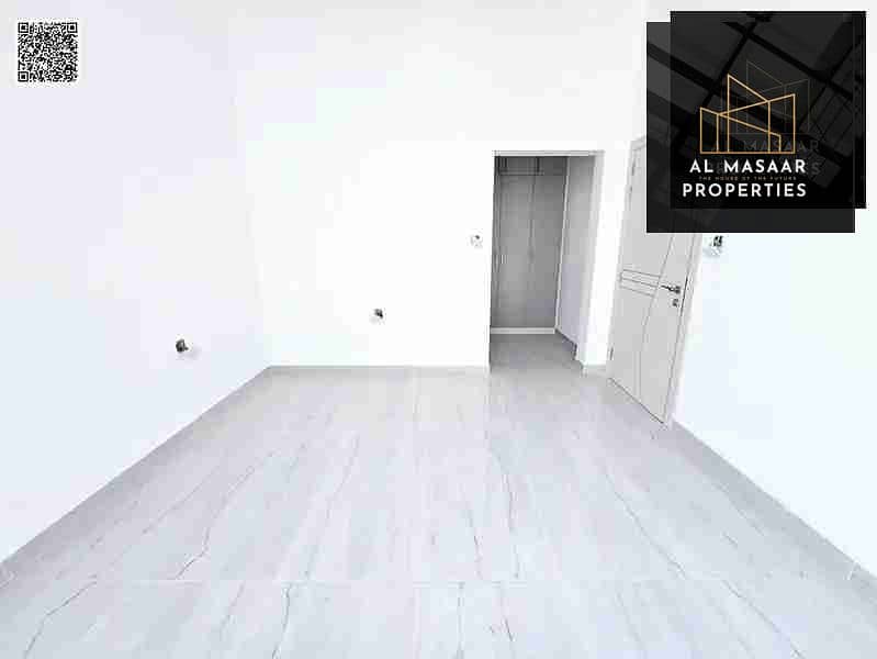 11 1000050684. webp