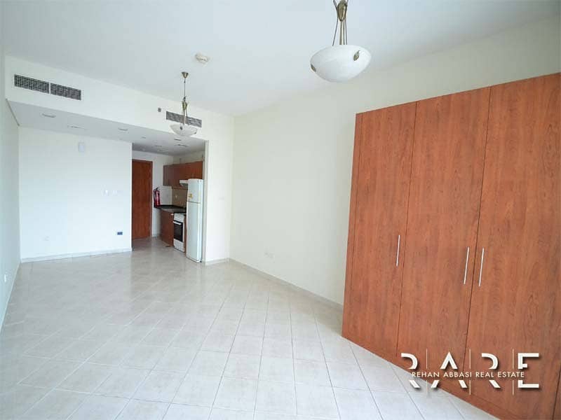 Full Floor I 16 Units I All Inclusive with parking